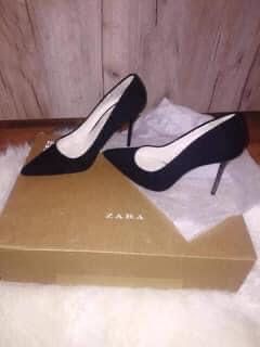 Pantofi stiletto negri Zara nr 38