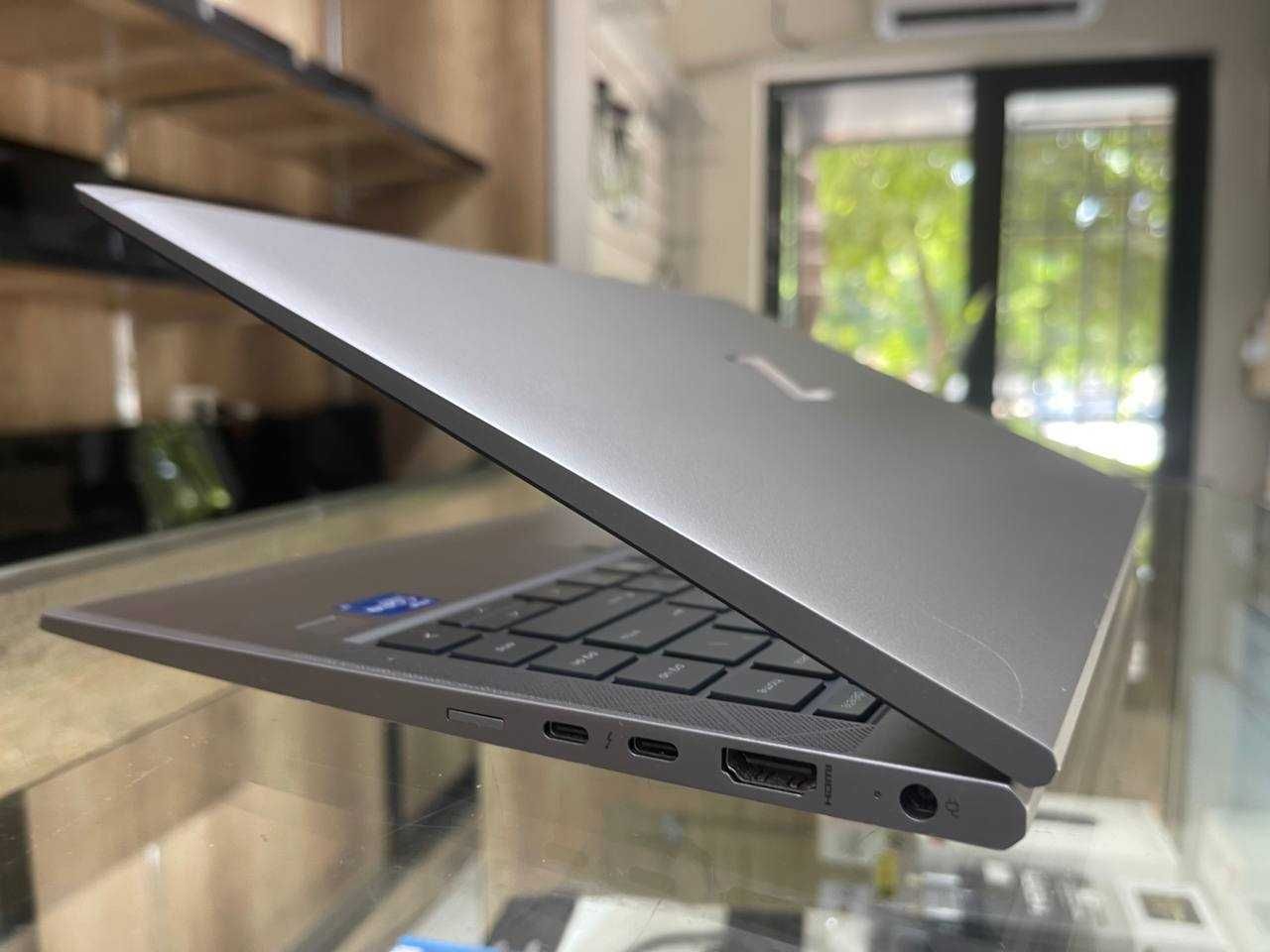 HP ZBook Firefly14 G8 intel Core i7-1185G7 озу16гб хард256ssd