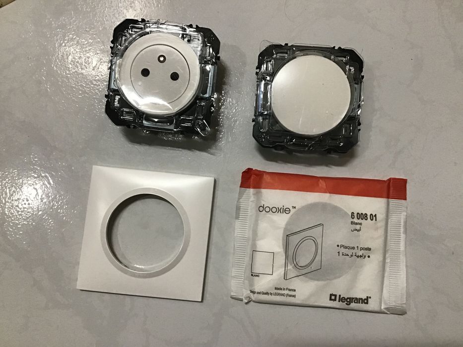 Legrand prize si intrerupatoare