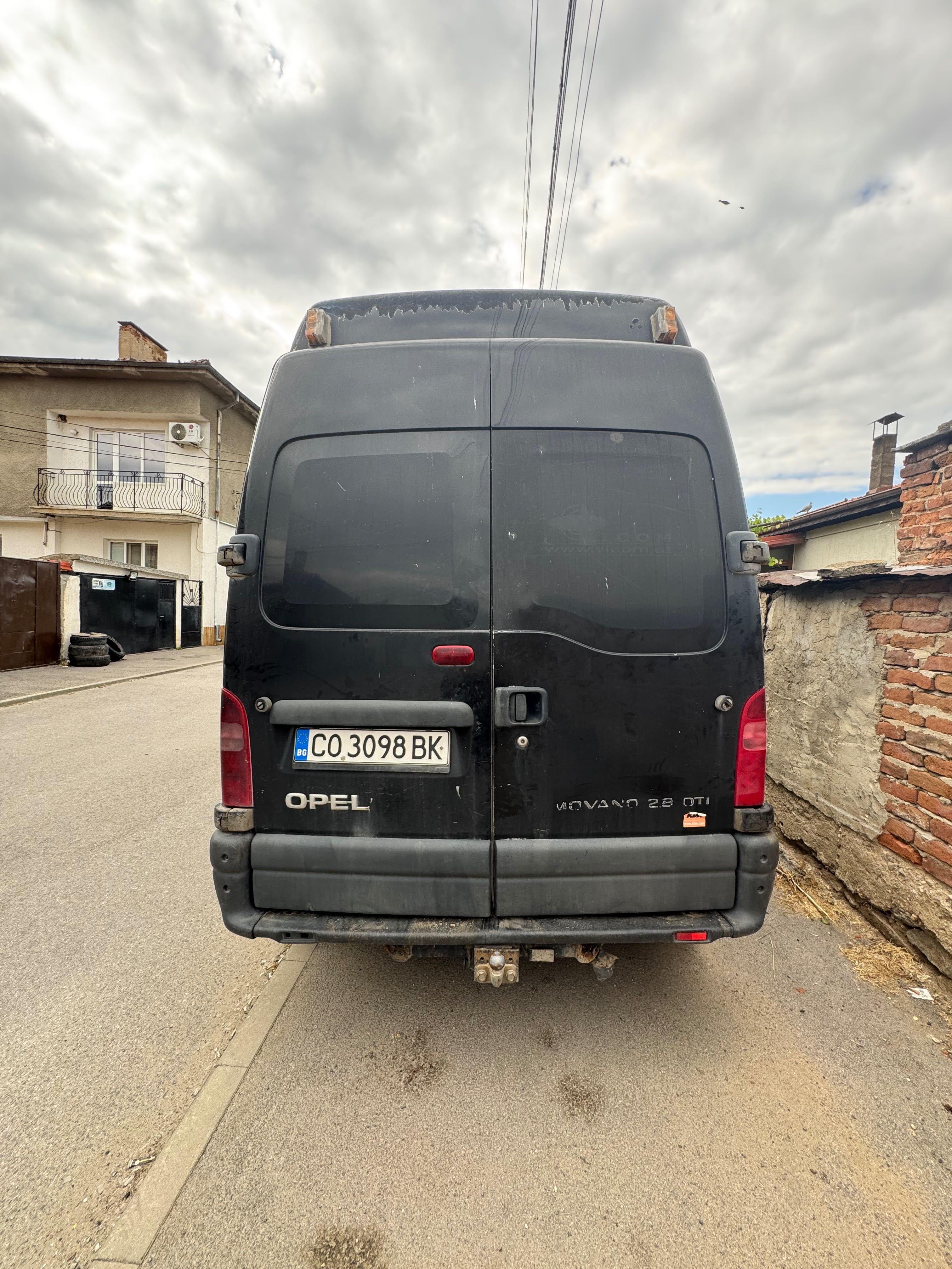 Бус Opel Movano 2.8