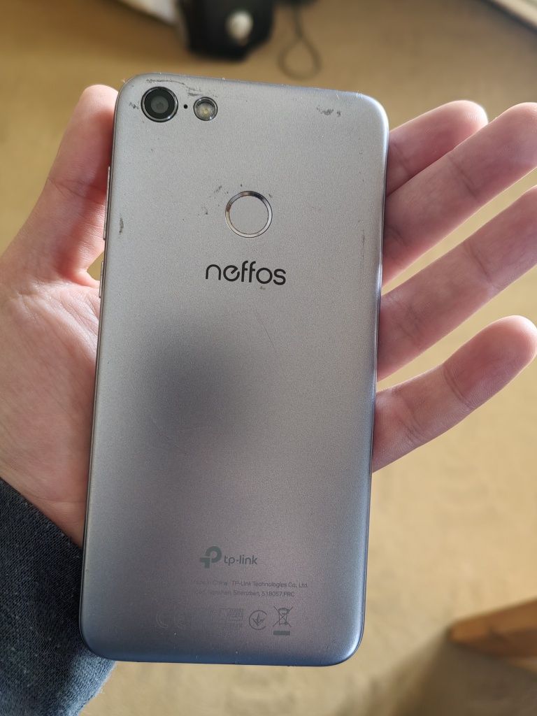 Смартфон. neffos