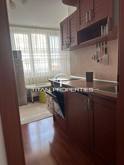 Дава се под наем Двустаен апартамент в Бургас, Славейков - 45 кв.м за 459 € - Снимка #3