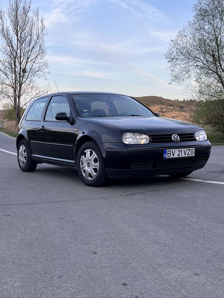 Vand golf 4  1.6 SR