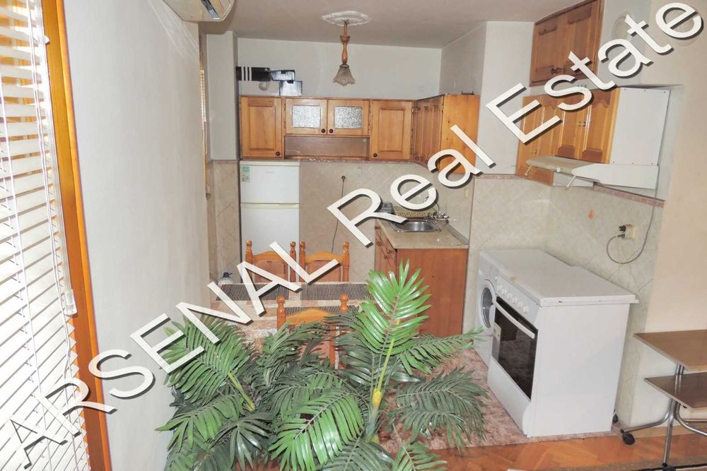 Дава се под наем Тристаен апартамент в София, Подуяне - 86 кв.м за 480 € - Снимка #1