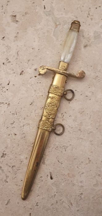 Stilet de parada RSR