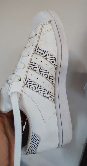 Маратонките Adidas superstar uk 5 eur 38