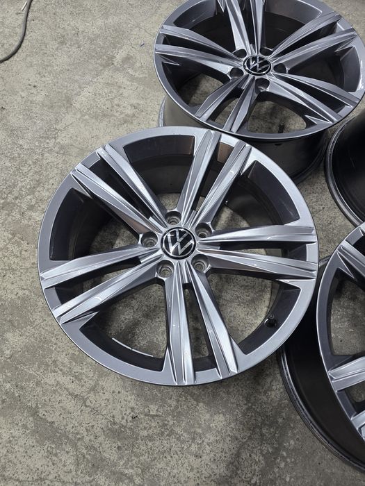Джанти 18 / 5х112 - VW Passat, Arteon и др. 5x112 Sebring