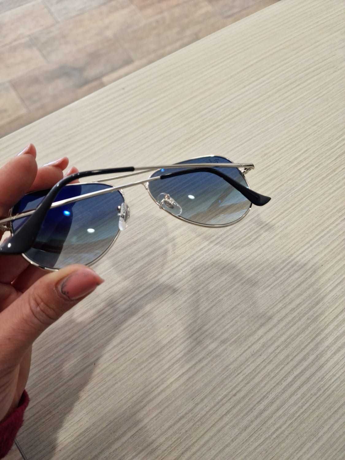 Ochelari de soare Ray-Ban Aviator!