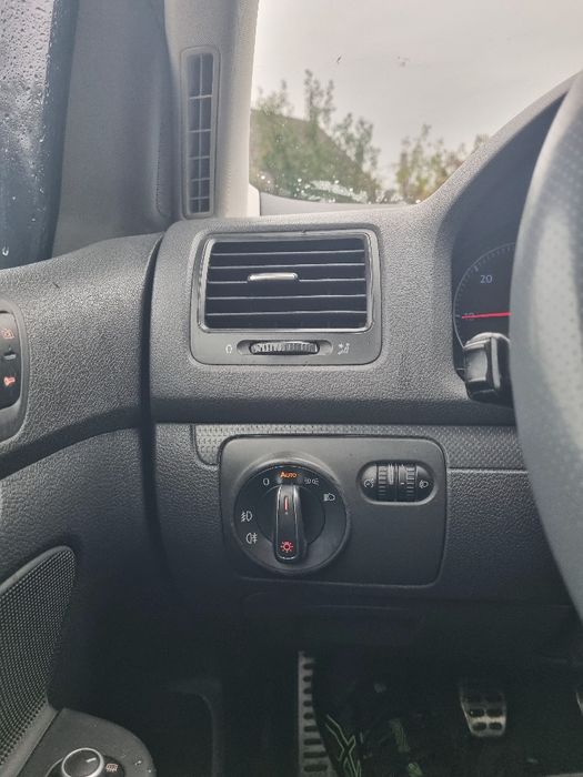 Vând VW Golf5 1.9 Bkc 2004