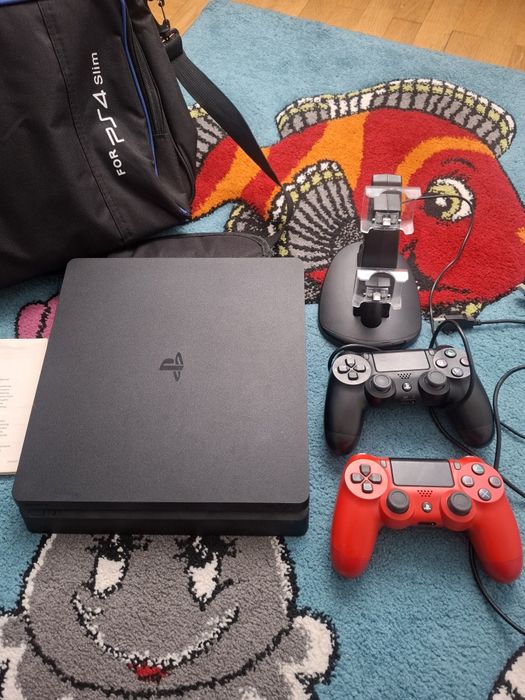 Playstation 4 slim