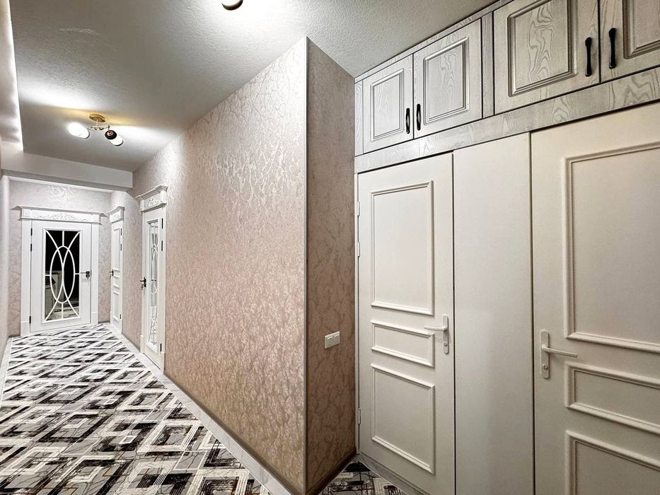 3 комнатная квартира без глухих комнат Вокзал Красный дом