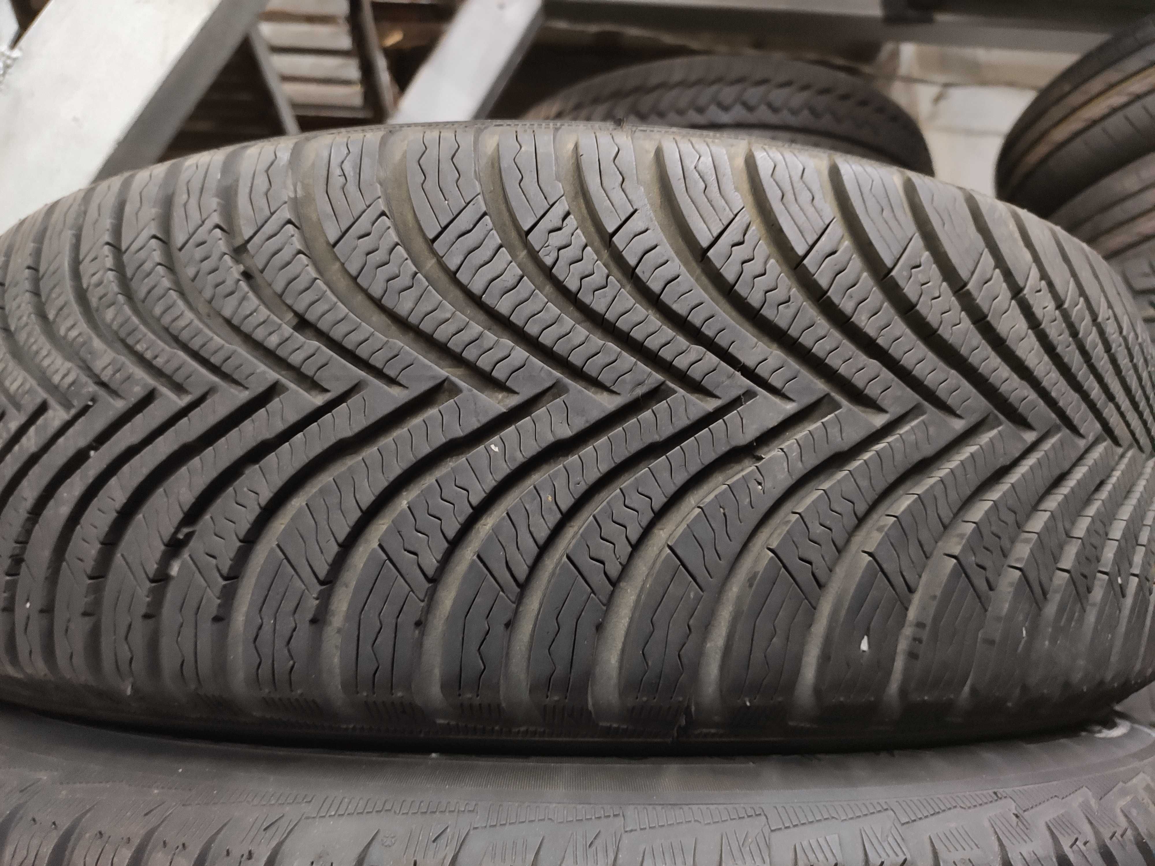 2бр Зимни Гуми 205 60 16 - Michelin