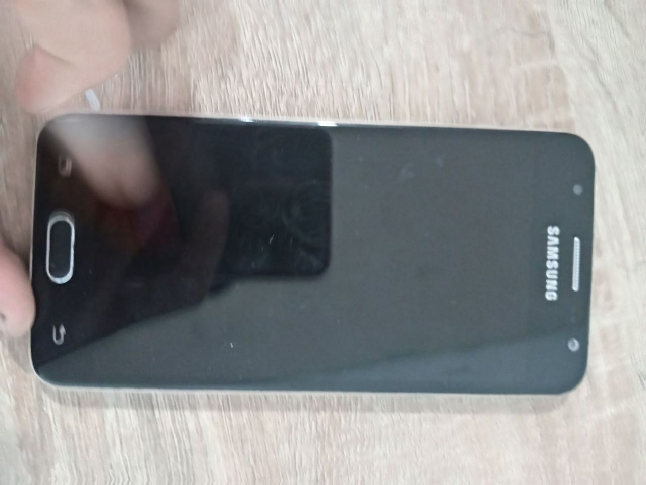 Samsung j5 sotiladi