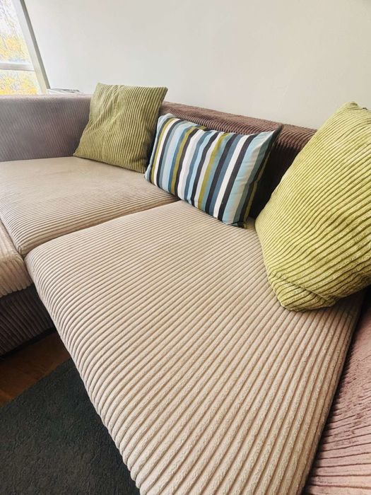 Ъглов диван с функция сън