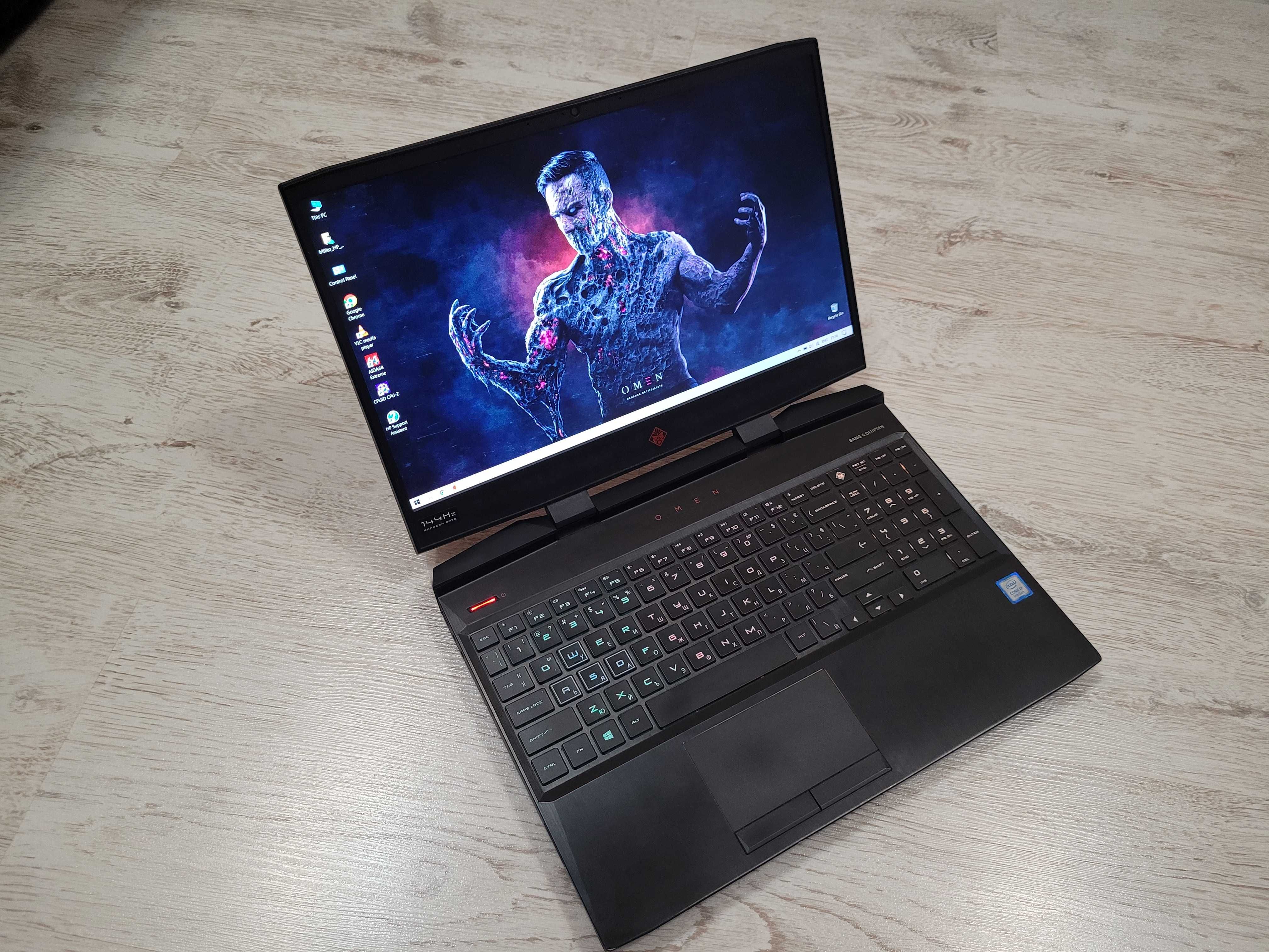 RTX2060/i7/16ram/144Hz/SSD/RGB/IPS HP Omen 15 gaming laptop гейминг