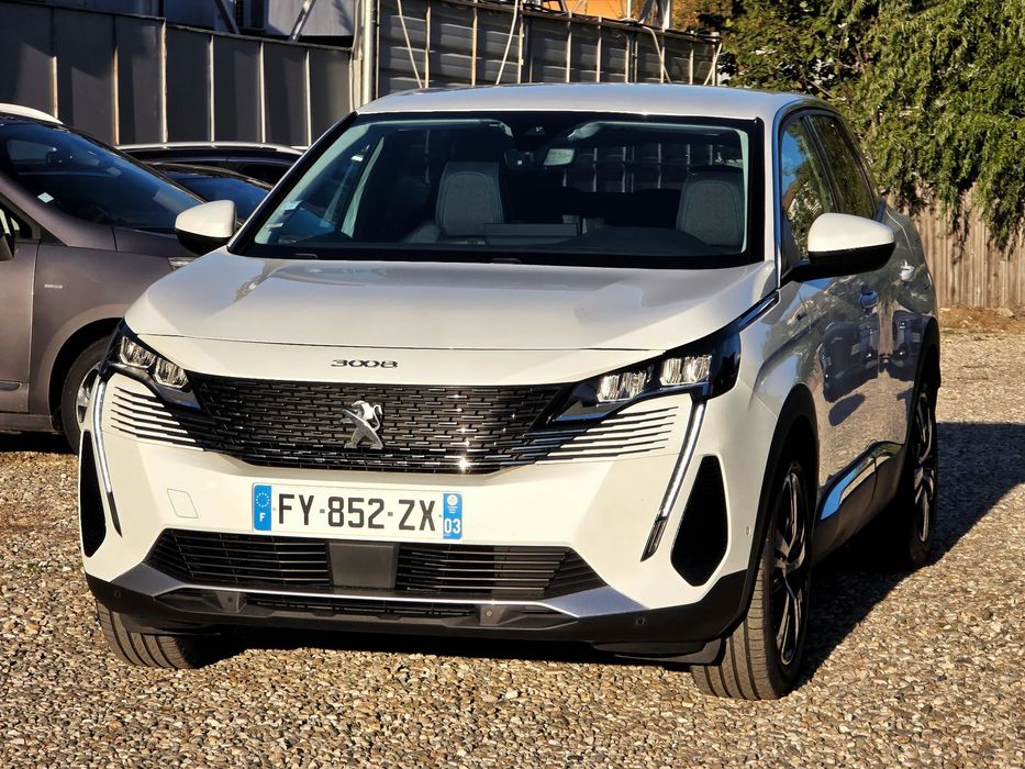 Peugeot 3008 Peugeot 3008 Hybrid 300cp 4x4/ Distronic /  Piele - Gt-line