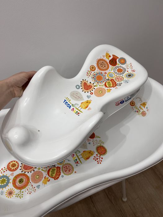 Cadă baie pentru bebeluși cu suport/ Tega Baby
