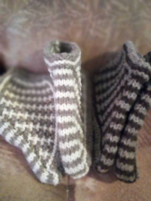 Вълнени чорапи от домашна вълна с тройна нишка на конеца 10 лв.