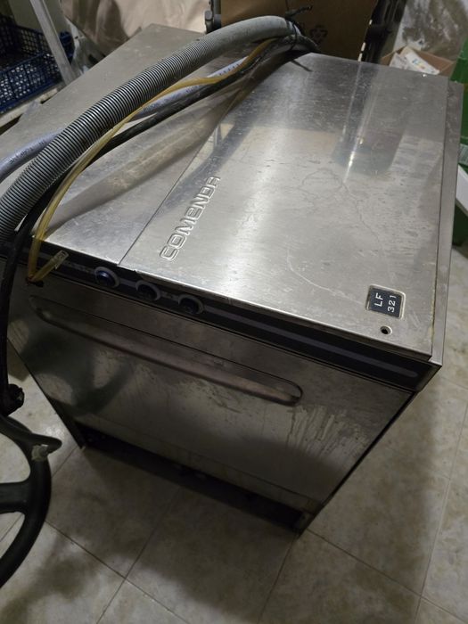 Професионална миялна машина