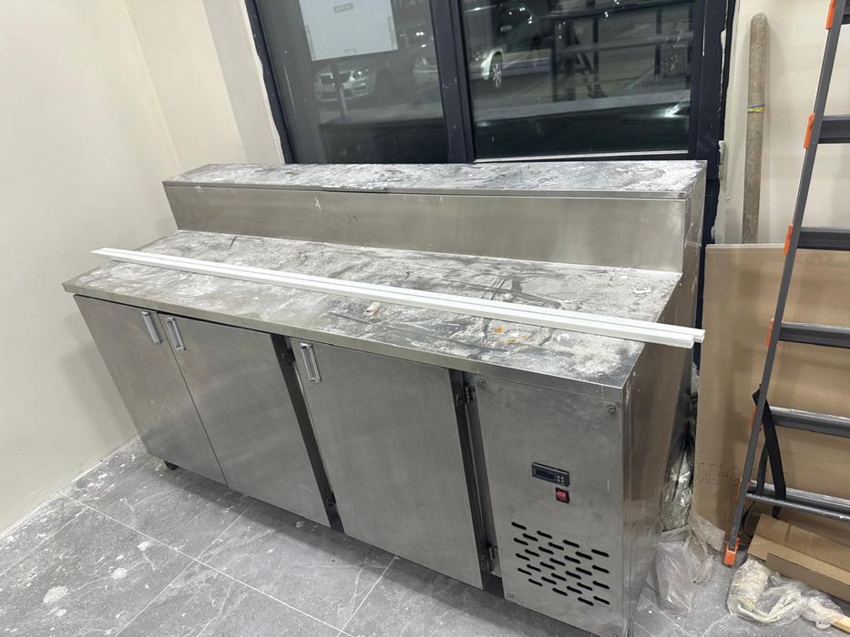 Холодильный стол