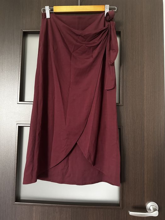 Fusta asimetrica mărimea 34