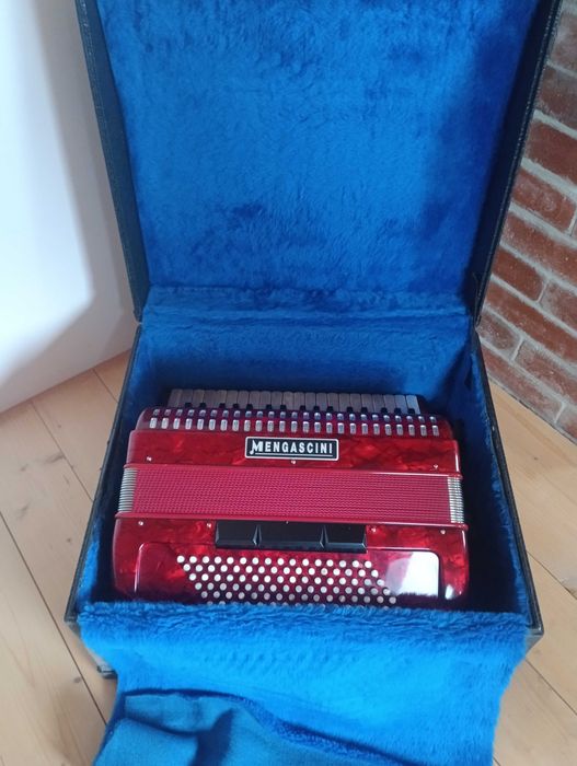 Acordeon Mengascini Aurora lV