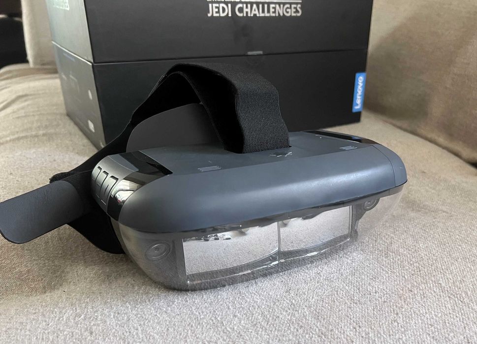 Lenovo Star Wars Jedi Challenges AR set complet cu Lightsaber