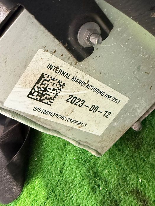 BATERIE TRACTIUNE HYBRID 1.30 kWh NISSAN JUKE HYBRID 1.6 BENZINA 2023 COD OEM 295100267R 2022-2024