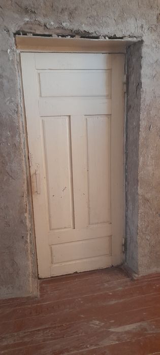 Эшиклар сотилади