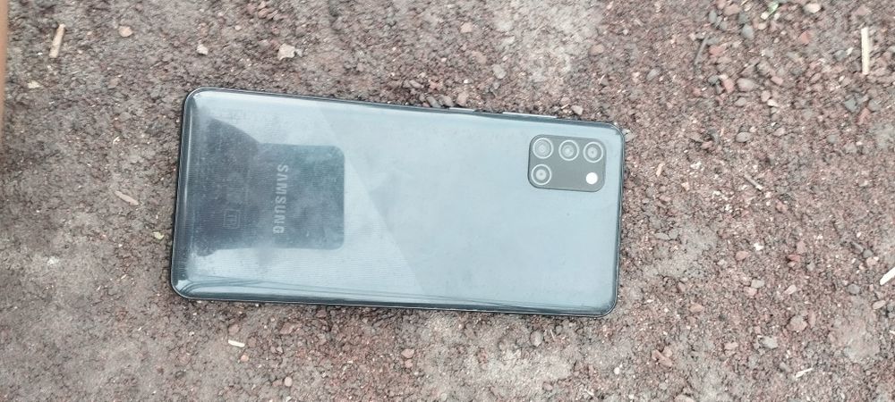 Samsung 31s хорошее состояние