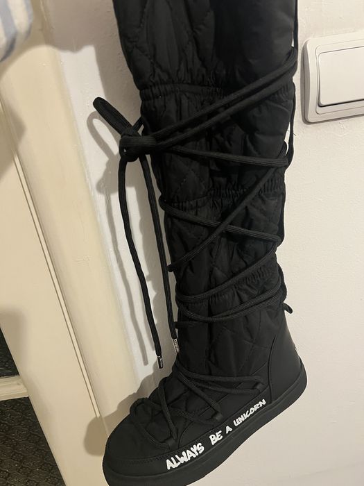 Inuikii snow boots