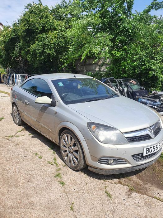 Fata completa / Piese dezemembrez Opel Astra H Cabrio (TwinTop)