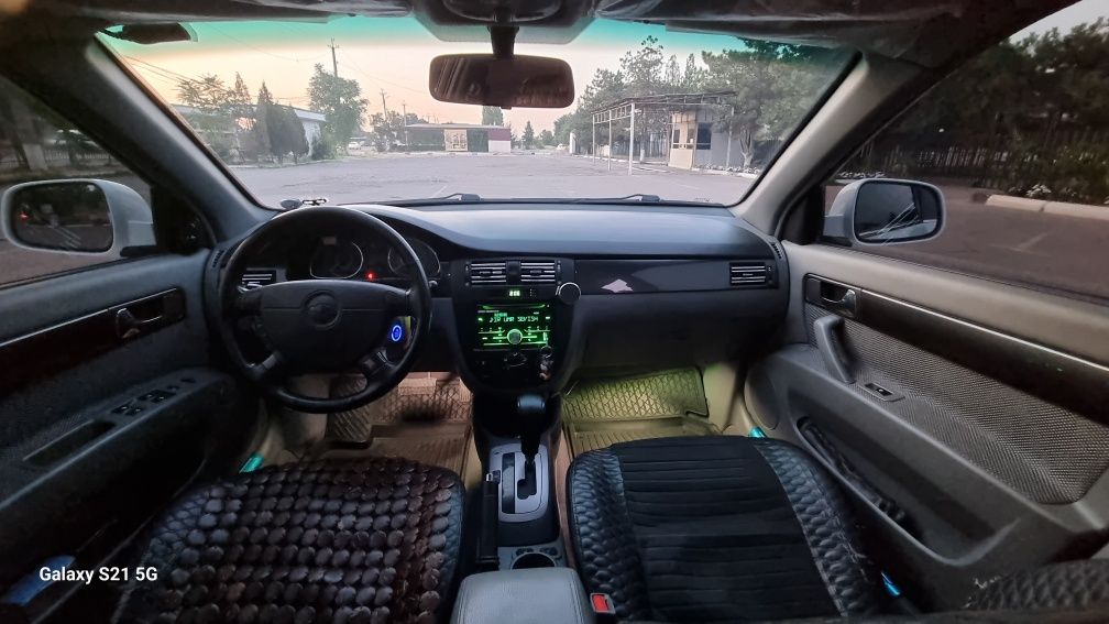 Продаётся автомобиль Gentra 1.5