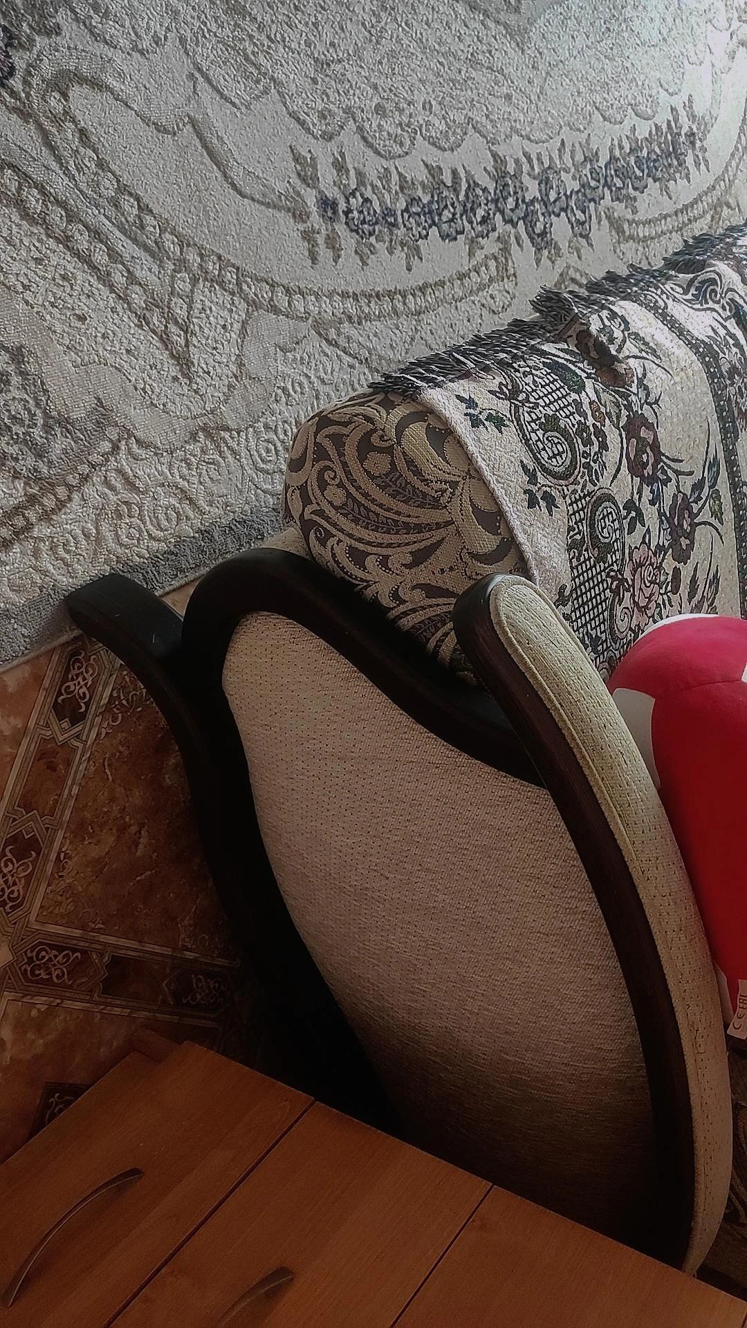 Продам диван велюр