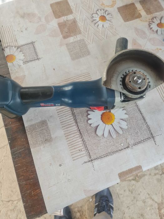 Bosch gws 18v 10