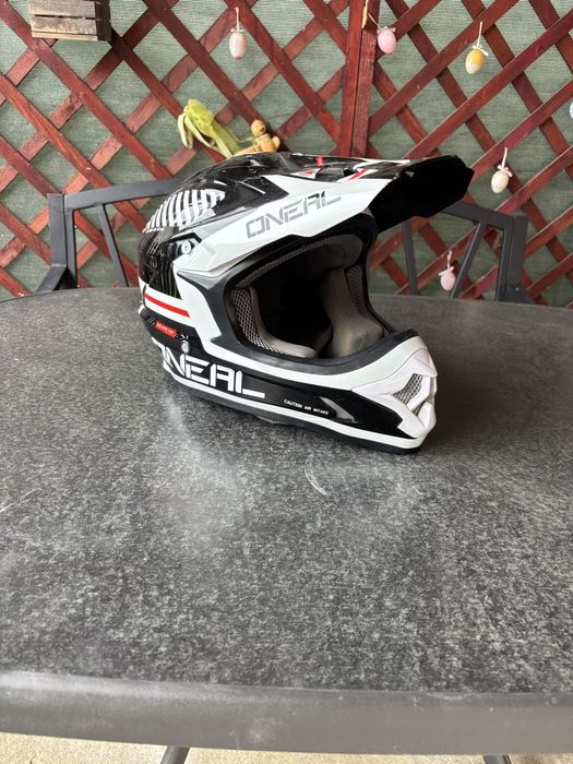Casca enduro marca o neal