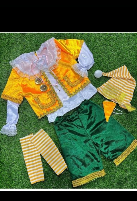 Новогодние костюмы. Костюм буратино