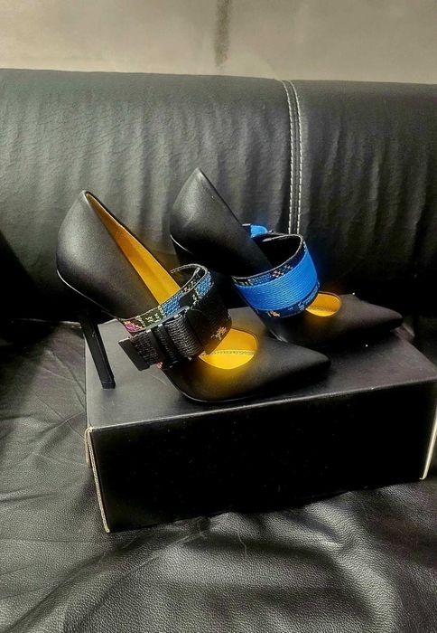 DIESEL дамски черни официални обувки на ток.