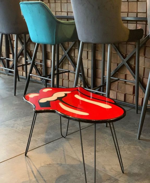 Масичка с епоксидна смола rolling stone