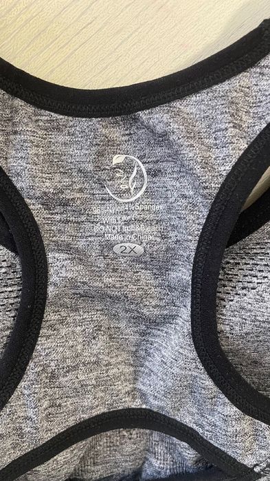 Топик спортивный женский