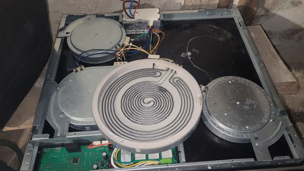 Piese plita electrica whirlpool akt 821/ba