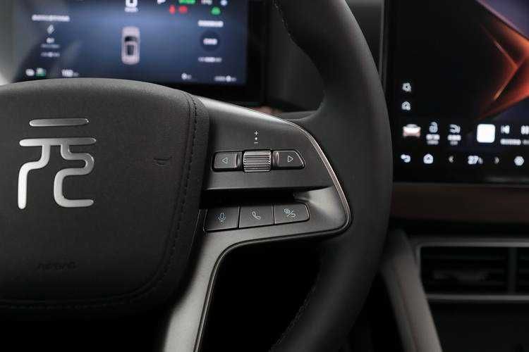 BYD YUAN UP Smart Drive 2025