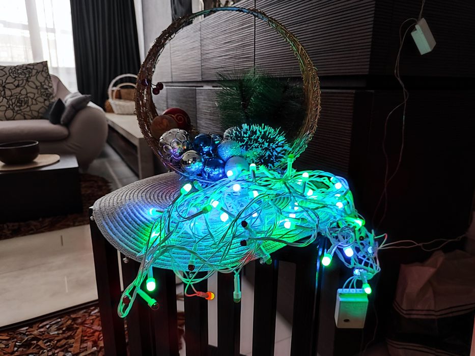 Продам новогоднюю ёлку искусственную