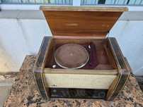 Vând Radio marca Siemens Type 819 w made in Germany fabricat in 1951