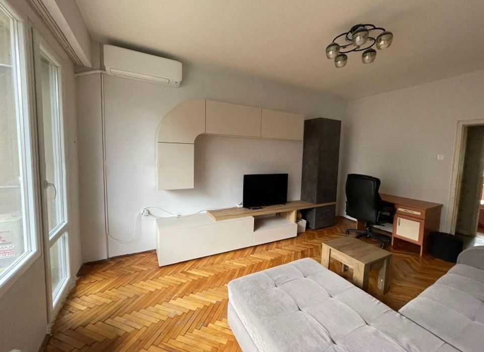 Дава се под наем Двустаен апартамент в София, Дружба 1 - 58 кв.м за 499 € - Снимка #1