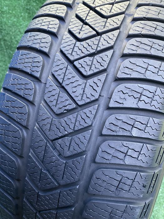 Anvelopa iarna Pirelli SottoZero3 winter 225 50 R17 98H Dot 4321 5,7mm