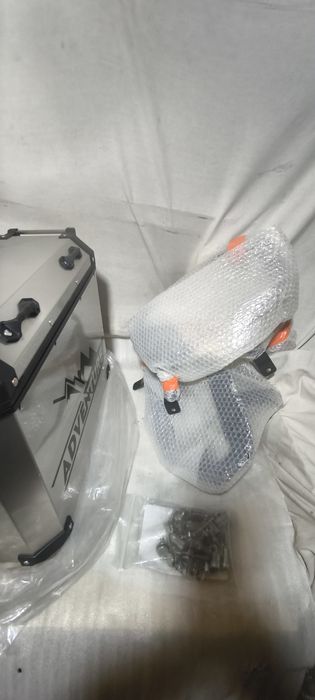 Алуминиеви куфари за Honda Africa Twin ADV 1100+стойки