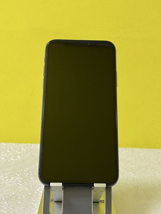 iPhone X   AirPods Pro