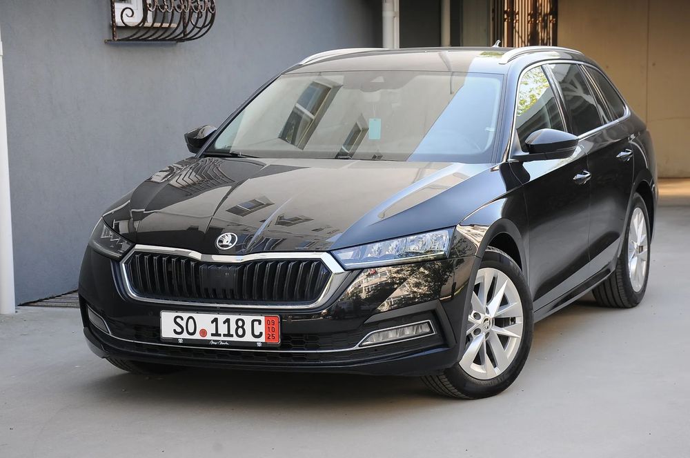 Skoda Octavia 2021 2.0TDi 150 CP E6 CutieAut DSG Distronic HeadUp Clima Navi Camera