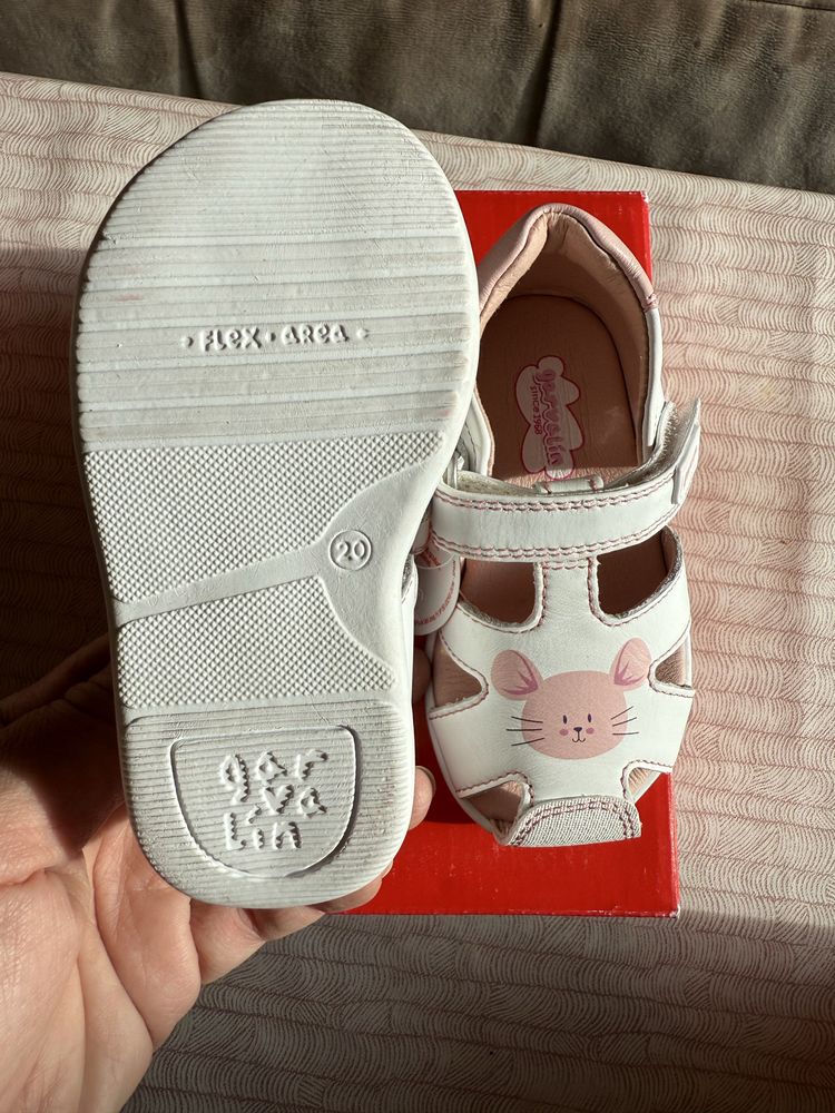 НОВИ сандали - Biomecanics, Garvalin, Clarks- 20, 26